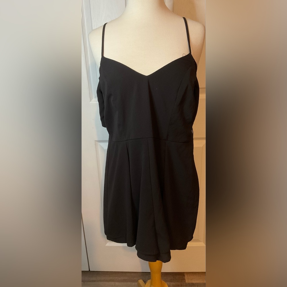 Blue Blush Black Shorts Romper Tic Layered Chiffon Size Medium New